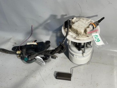 Peugeot 308 t9 насос топлива 1.2 фото №1