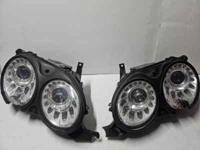 Bentley continental flying spur 4w1 лампа права ліва комплектна фото №1