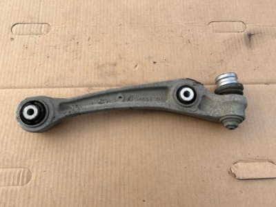 Audi a4 b8 важіль правий перед 8k0407156 фото №1