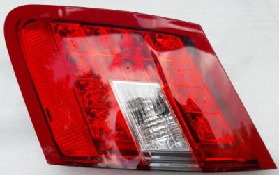 E-klasa w212 лампа задній задня на кришка фото №1