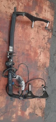 Hak буксирувальний блок керування модуль renault express ii 8201728519 фото №1