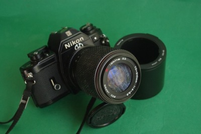 Nikon EM +ob.70-210