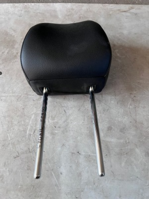 Підголівник сидіння передній перед skóa kia stonic 17- фото №1