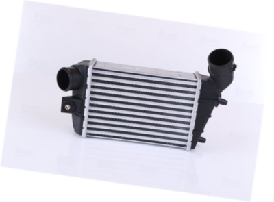 Радіатор інтеркулер - nissens 96698 фото №1