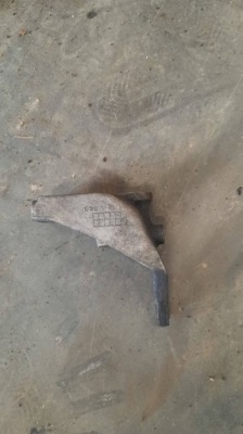 Кронштейн кронштейн генератора canter 90-16 фото №1