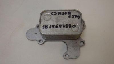 Радіатор оливи citroen c3 iii 1.2 thp 9815697880 фото №1