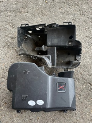 Citroen c5 iii x7 корпус основание коробка предохранителей 9659031380 фото №1