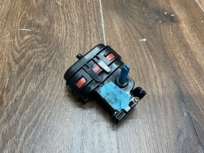 Реле вентилятор перед mercedes-benz sl r129 a0018001075 фото №1