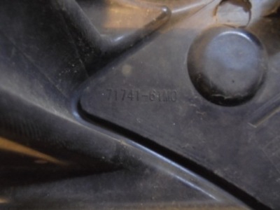 Suzuki s-cross 71741-61m0 решітка радіатора решітка радіатора бампера фото №1