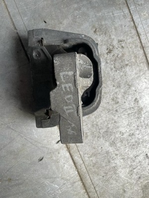 Подушка двигуна коробки seat leon ii 1.6 b 2007r. фото №1