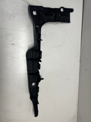 Alfa romeo направляющая бампера правый задняя 60688692dx фото №1