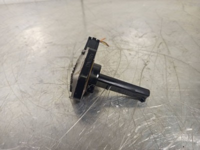 Bmw 1 e81 e87 2011 датчик рівня оливи фото №1