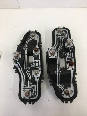 Вкладыш лампы правый задняя vw up 1s0 1s0945258 фото №1