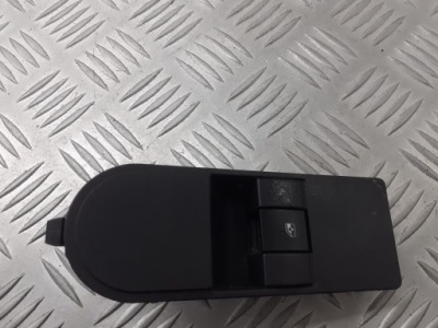 Панель скло правий перед opel zafira b 13228709 фото №1