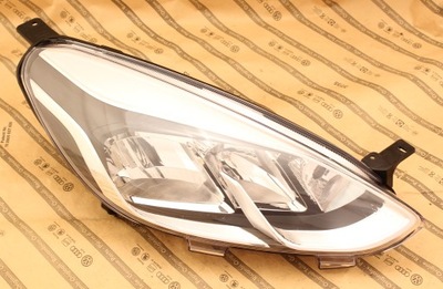 Ford fiesta viii mk8 17+ лампа перед pół led фото №1