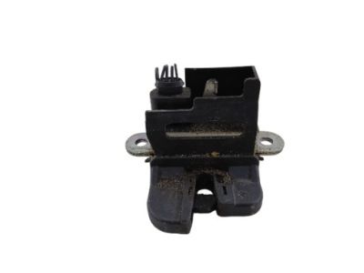 Vw passat b6 універсал замок кришки багажника фото №1