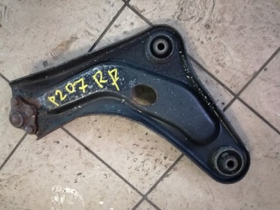 Peugeot 207 рычаг правый перед фото №1