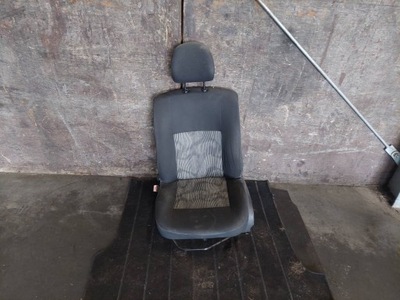 Сиденье левый перед водителя dacia sandero i фото №1