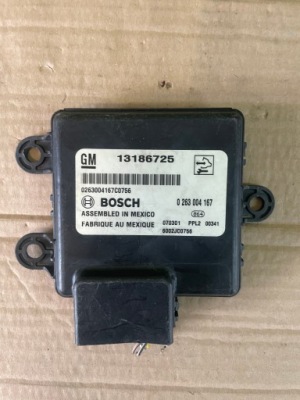 Датчик модуль паркування opel 13186725 фото №1