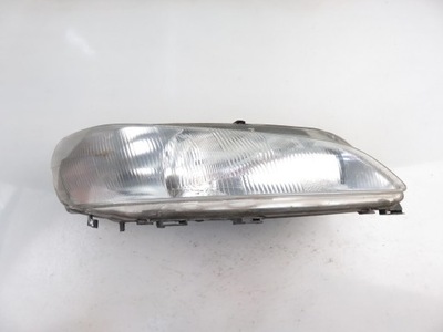 Лампа права передня peugeot 306 фото №1