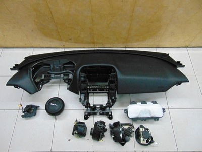 Панель приладів консоль подушка безпеки jaguar f-pace фото №1