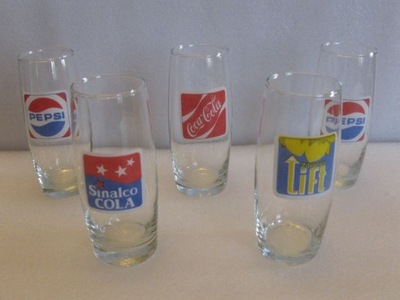 Szklanki Pepsi, Coca-Cola, Sinalco