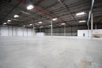 Magazyny i hale, 4715 m²