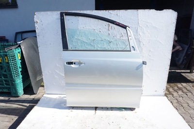 Двері правий перед toyota previa фото №1