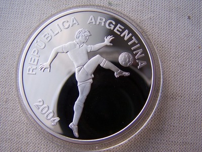 - ARGENTYNA -- 2004 -- 5 Pesos -- SREBRO