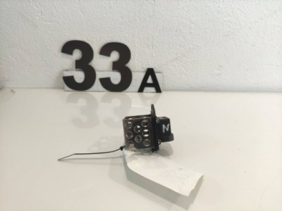 Renault scenic iii резистор резистор m142561069 фото №1