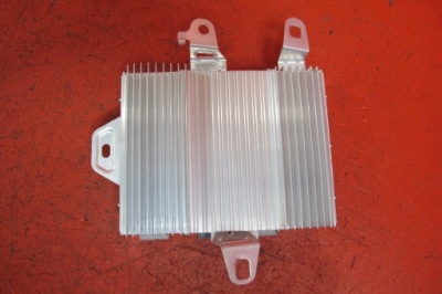 Tesla model y усилитель радио аудио 1507152-01-b фото №1