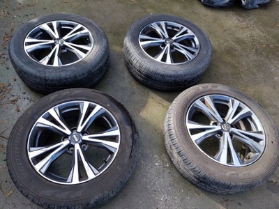 NISSAN X TRAIL X-TRAIL T32 RUEDAS LLANTAS 225/60 R18 PIRELLI 2023R  