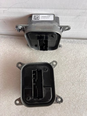 Tesla 3 y lift преобразователь лампа 1532925-09-e фото №1