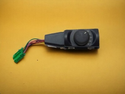 Перемикач обдув 96846886xt peugeot 5008 i 2009- фото №1