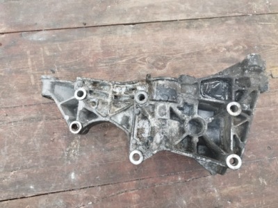 Audi a4 b6 1.9 tdi кронштейн генератора 03g903143b фото №1