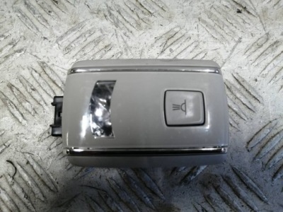 Освещение лампа салона кабины левый задняя peugeot 308 t9 kombi 172001531 фото №1