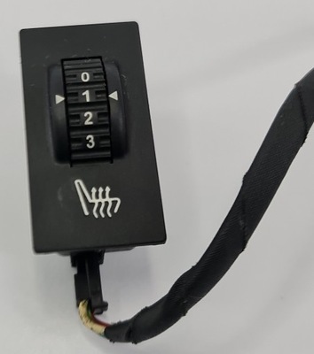 Кнопка подогрев сиденье правый задняя citroen c6 фото №1