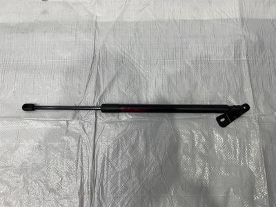 Jeep compass ii амортизатор привід кришки 68242418ab фото №1