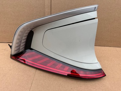 Kia ev6 лампа права задня задня idealna роз'єм glb фото №1