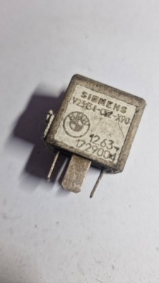 Реле siemiens bmw v23134c52x90 фото №1