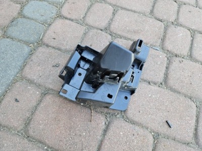 Напрямна бампера задній правий proace city berlingo combo e rifter 9816808080 фото №1