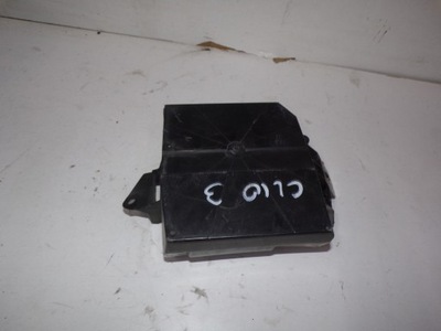 Защита предохранителей renault clio iii 8200314277 фото №1