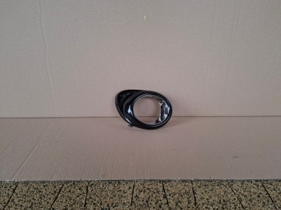 Решётка рамка противотуманной фары opel adam правая фото №1