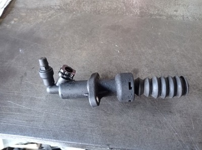 Peugeot 407 1.6 2.0 hdi - помпа сцепления фото №1