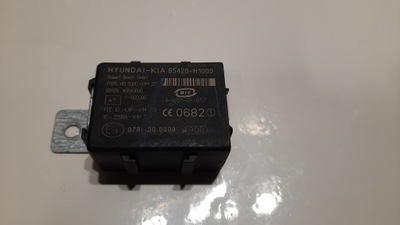 Kia sportage ii модуль імобілайзер 95420-h1000 фото №1