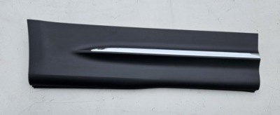 Mercedes glb eqb молдинг двері задній права om cała ładna фото №1