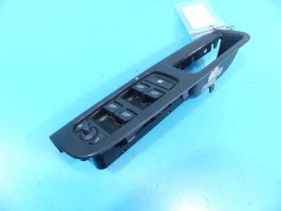 Перемикач вікон volvo s40 ii v50 30710787 eu фото №1