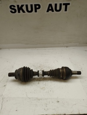 Mercedes a35 w177 amg приводной вал левая передняя a1773309401 фото №1