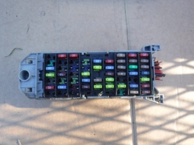 Коробка предохранителей opel meriva a 93363136 фото №1