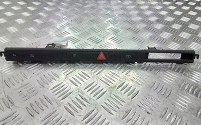 WŁĄCZNIK ŚWIATEŁ AWARYJNYCH AUDI A8 4E1927137DB